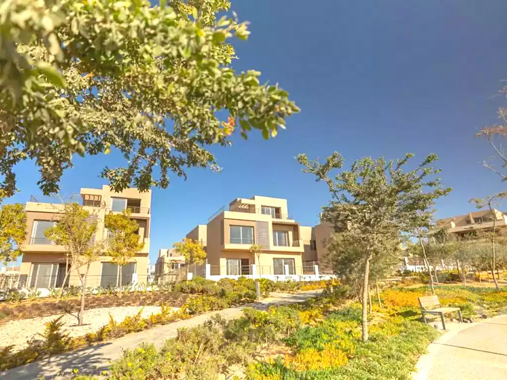 https://aqarmap.com.eg/ar/listing/7105336-for-sale-cairo-new-cairo-compounds-blm-hylz-nyw-kyrw