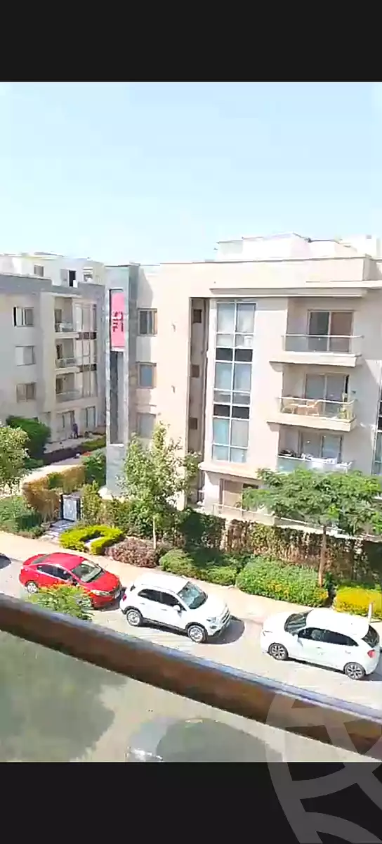 https://aqarmap.com.eg/ar/listing/7105403-for-sale-cairo-new-cairo-compounds-galleria-moon-valley-compound-arabia