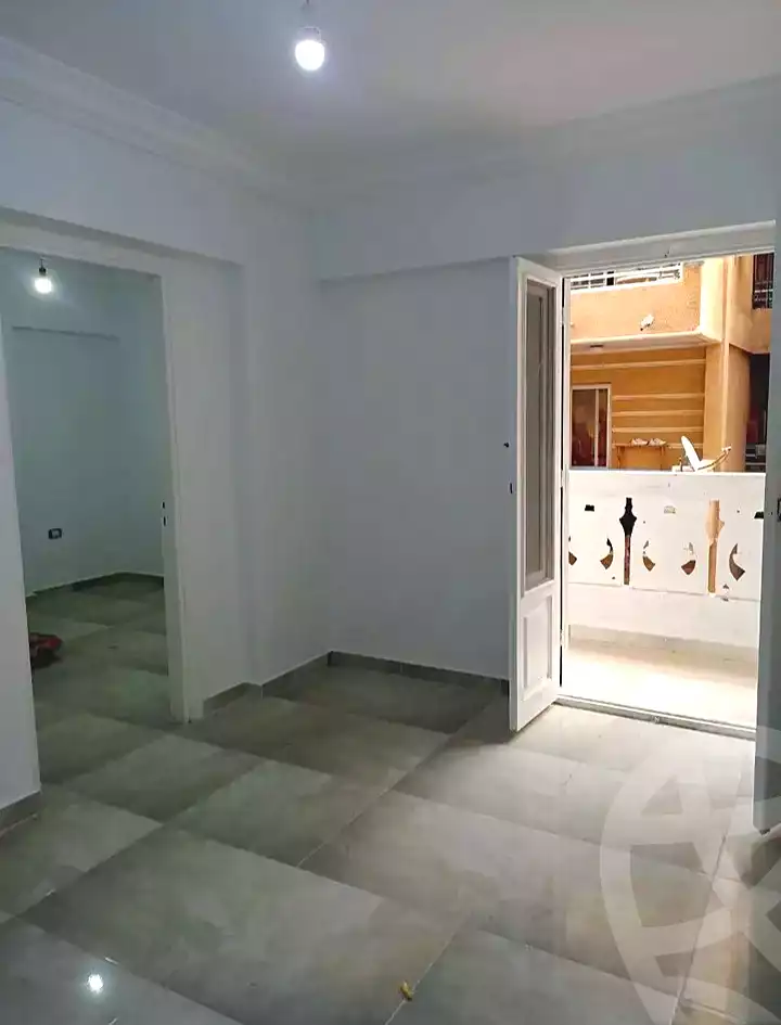 https://aqarmap.com.eg/ar/listing/7105466-for-sale-alexandria-al-agamy-bw-ywsf-hosni-mubarak-st