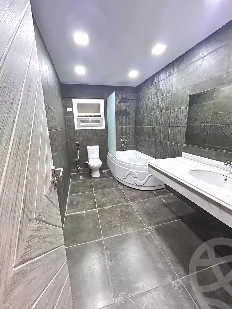 https://aqarmap.com.eg/ar/listing/7105690-for-rent-cairo-new-cairo-ganob-el-akadamiya-south-academy-h-amr-ibn-el-ass-st