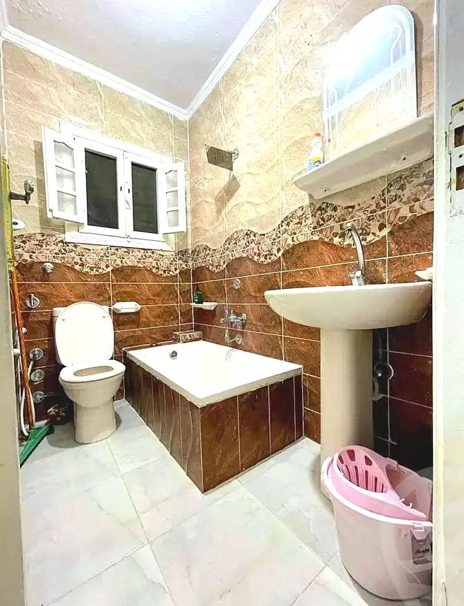 https://aqarmap.com.eg/ar/listing/7105700-for-rent-alexandria-el-asafra-l-sfr-bhry-el-geish-rd