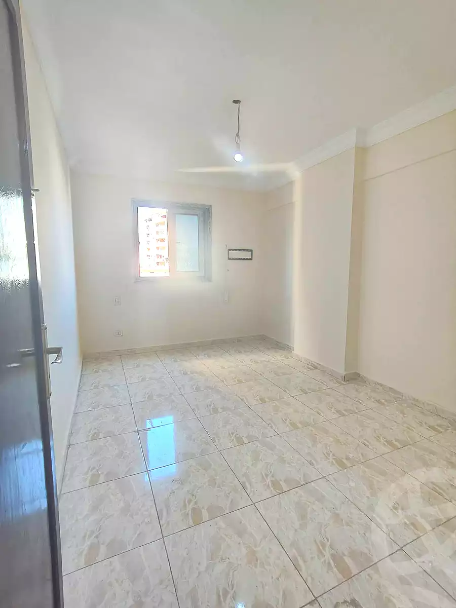 https://aqarmap.com.eg/en/listing/7105778-for-sale-alexandria-el-asafra-l-sfr-bhry