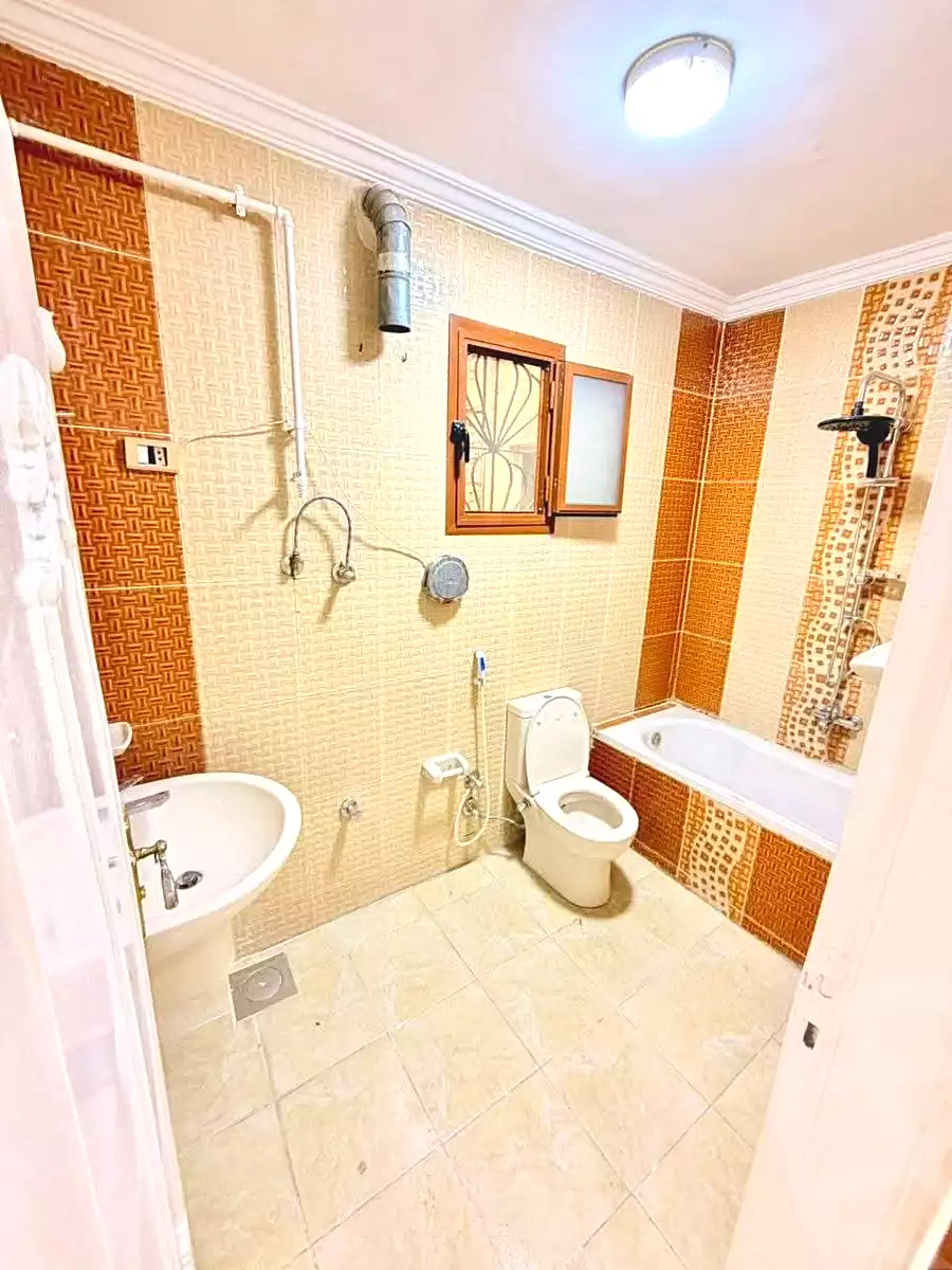 https://aqarmap.com.eg/en/listing/7106071-for-sale-alexandria-miami-mahmoud-el-isawy-st
