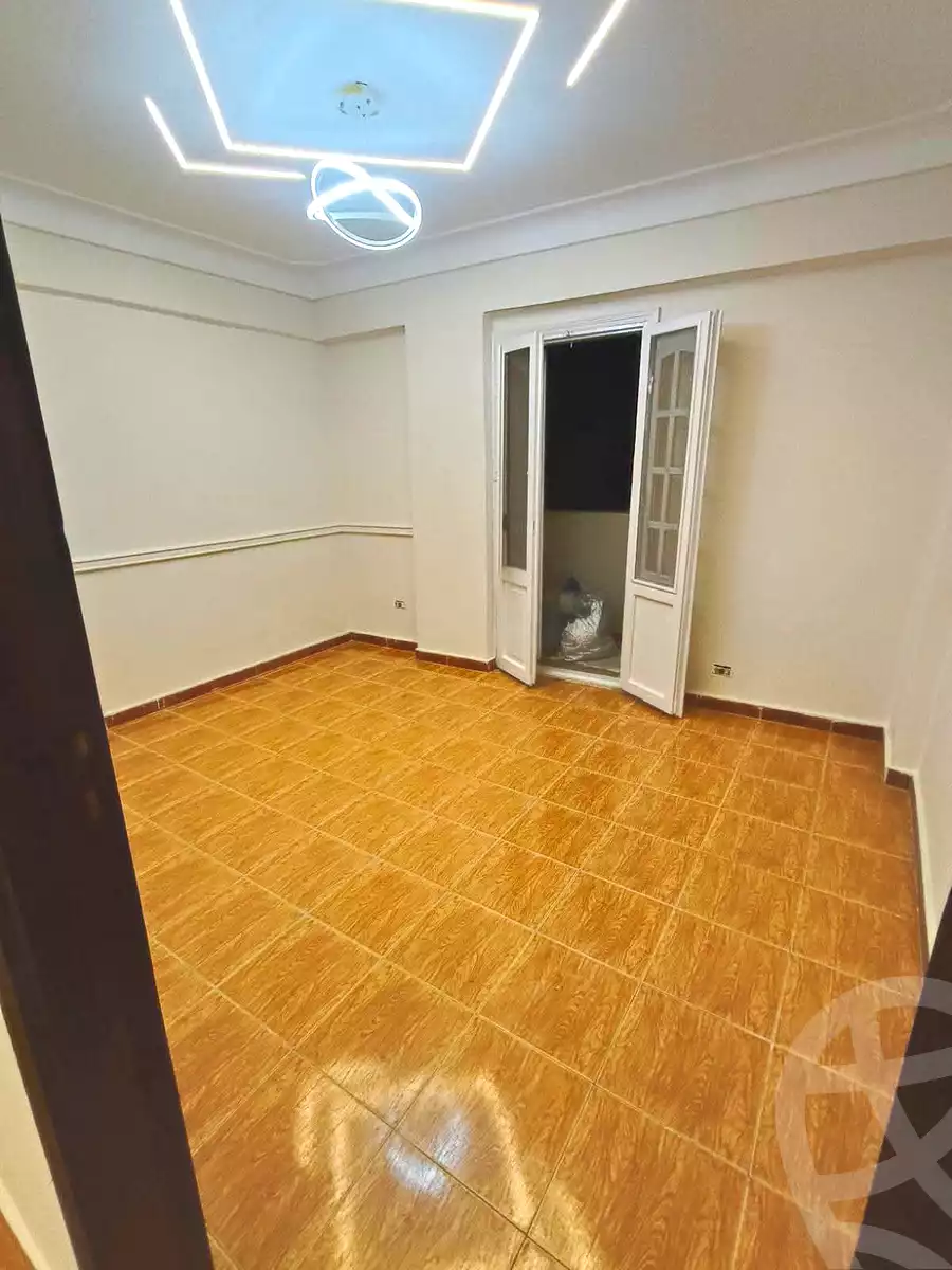 https://aqarmap.com.eg/ar/listing/7106272-for-sale-alexandria-lsywf-el-falki