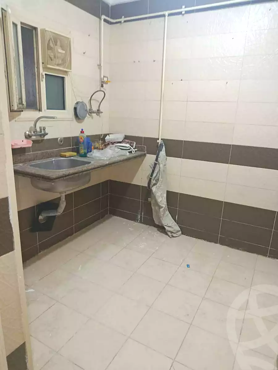 https://aqarmap.com.eg/en/listing/7106295-for-sale-alexandria-camp-cesar-port-said-street