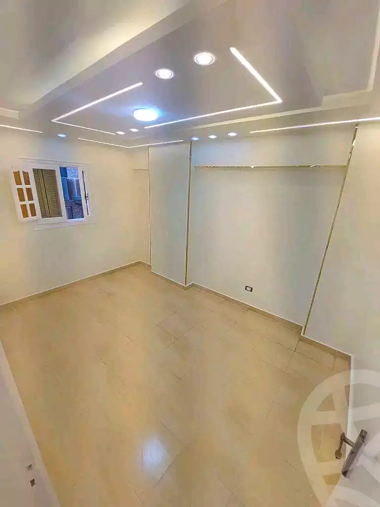 https://aqarmap.com.eg/ar/listing/7106301-for-sale-alexandria-sydy-bshr-sydy-bshr-bhry-gamal-abd-el-nasir-st