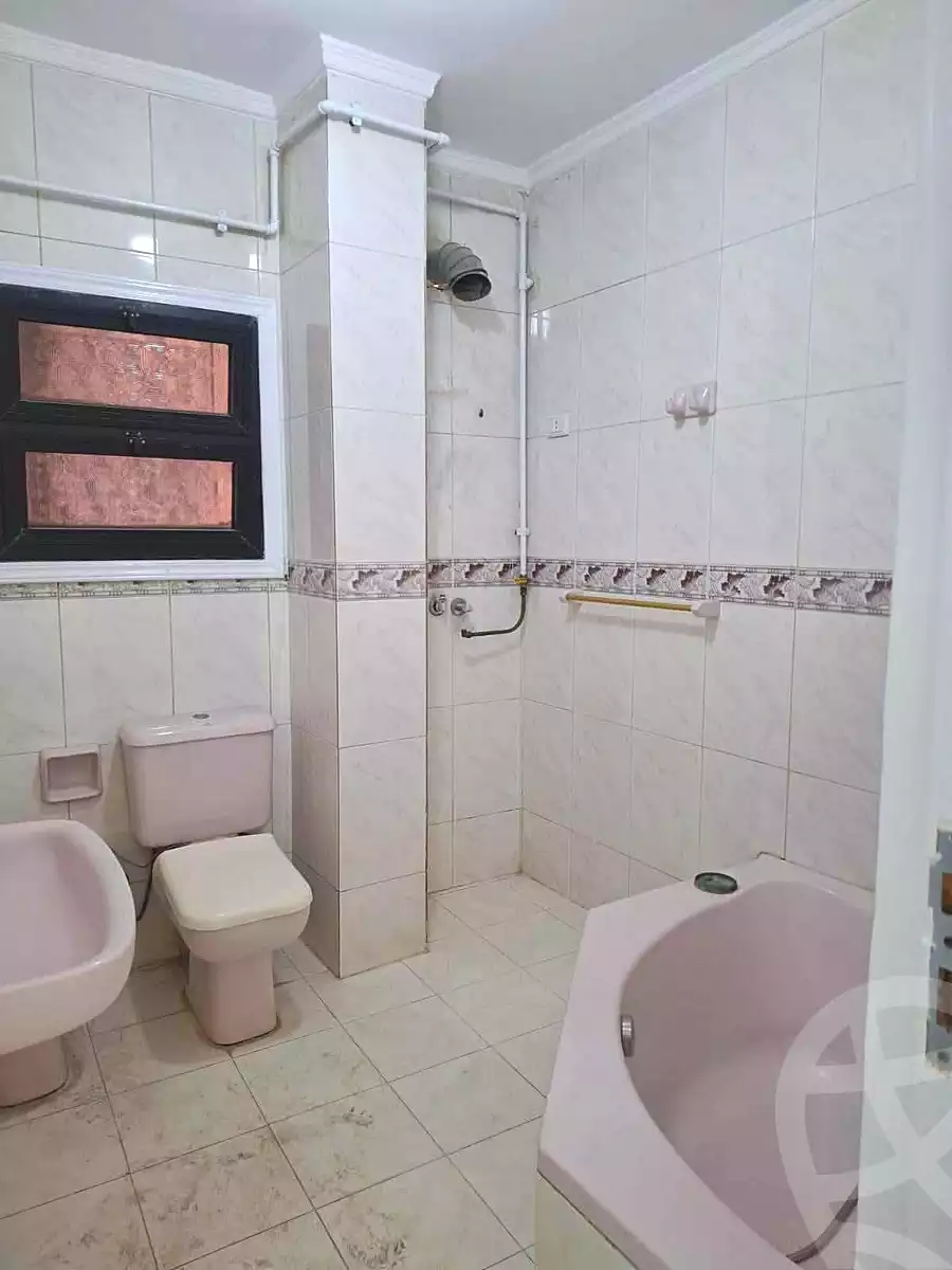 https://aqarmap.com.eg/ar/listing/7106501-for-sale-cairo-helwan-helwan-el-sharkeya-abd-el-rahman-pasha-st
