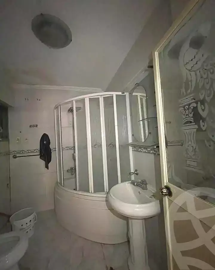 https://aqarmap.com.eg/ar/listing/7106499-for-sale-alexandria-al-agamy-lbytsh-mecca-st