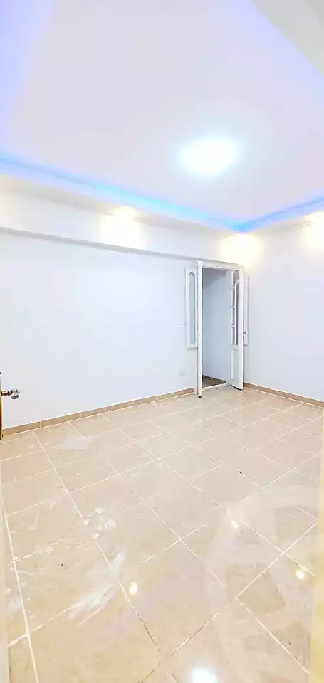 https://aqarmap.com.eg/ar/listing/7106526-for-sale-alexandria-al-agamy-shataa-el-nakheel