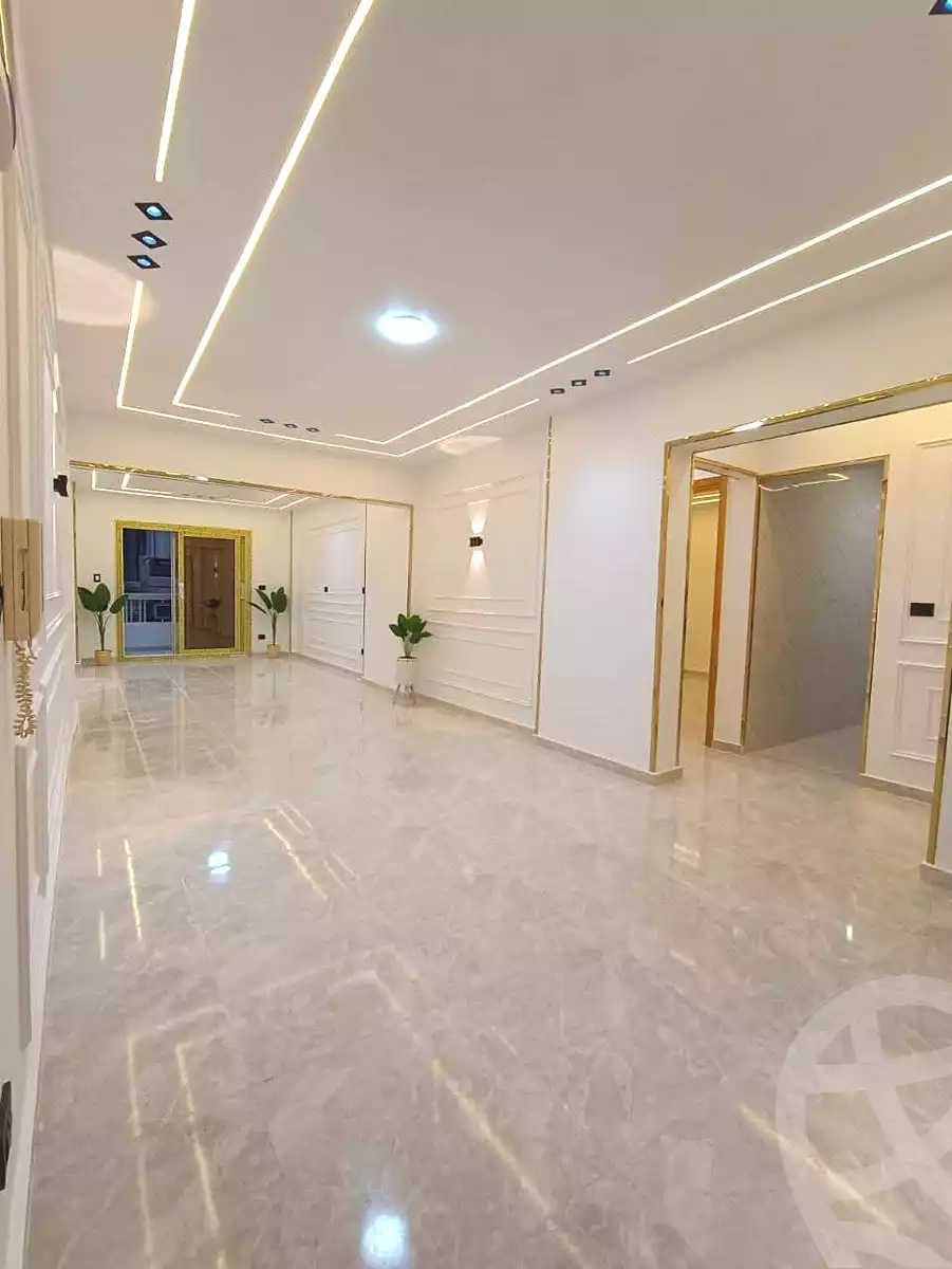https://aqarmap.com.eg/en/listing/7106711-for-sale-alexandria-el-asafra-l-sfr-bhry