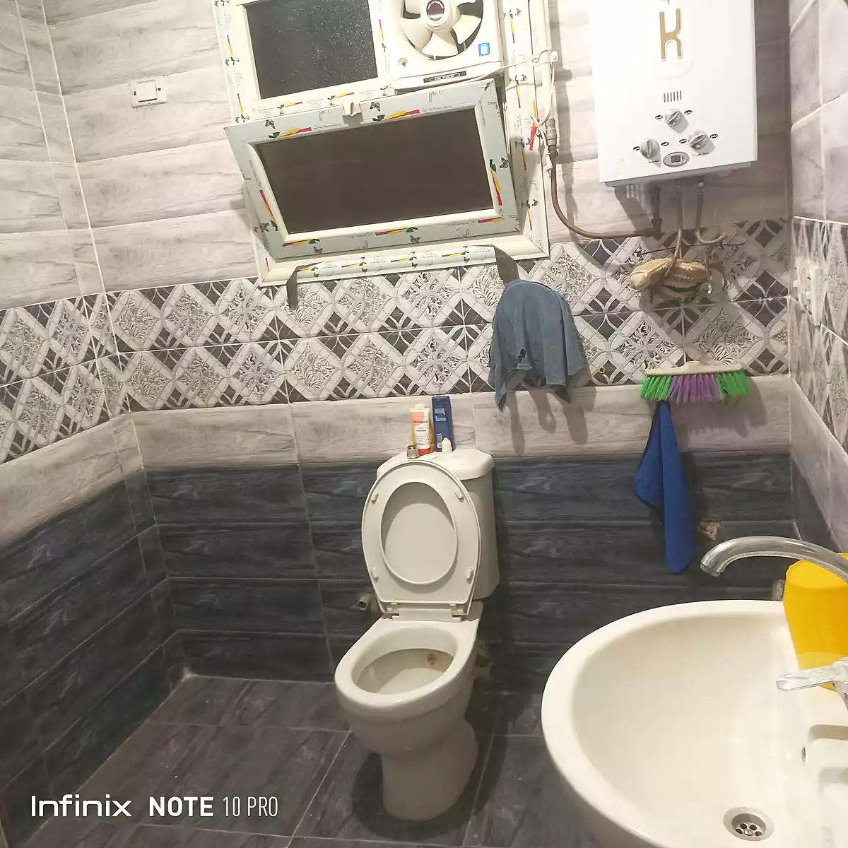 https://aqarmap.com.eg/ar/listing/7106906-for-sale-cairo-helwan-hadayek-helwan-nile-corniche-st