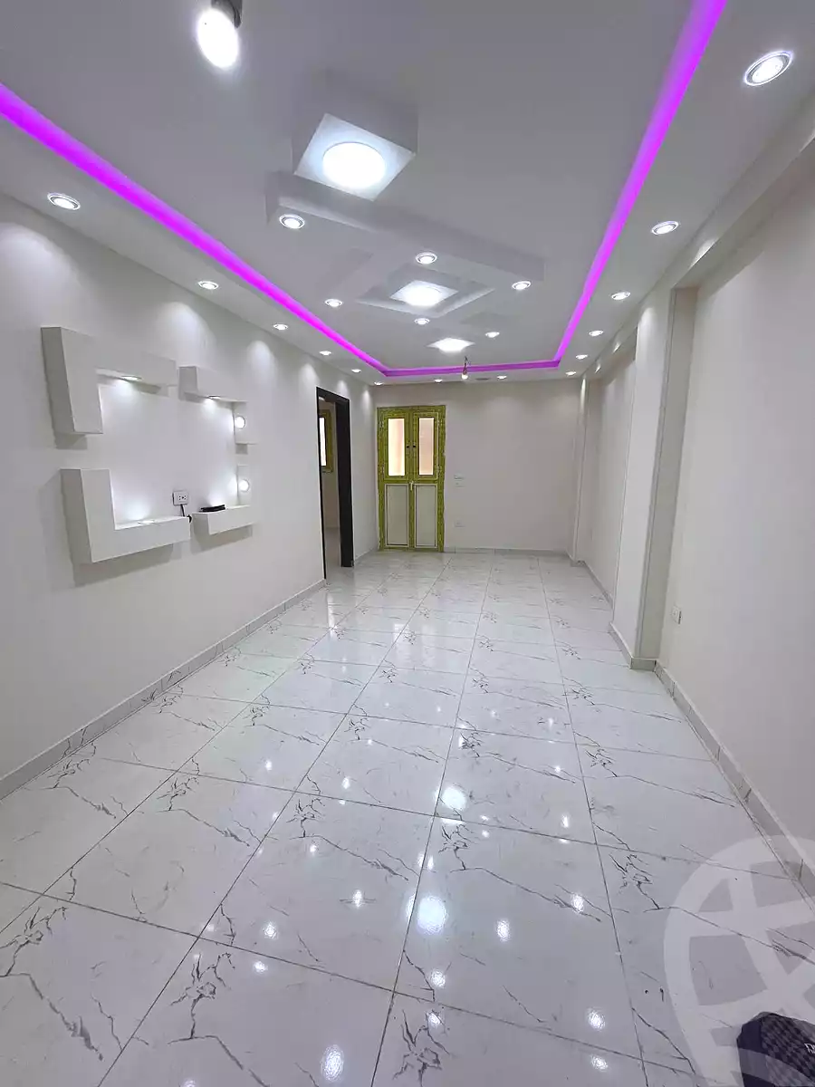 https://aqarmap.com.eg/ar/listing/7106974-for-sale-cairo-helwan-hadayek-helwan-nile-corniche-st