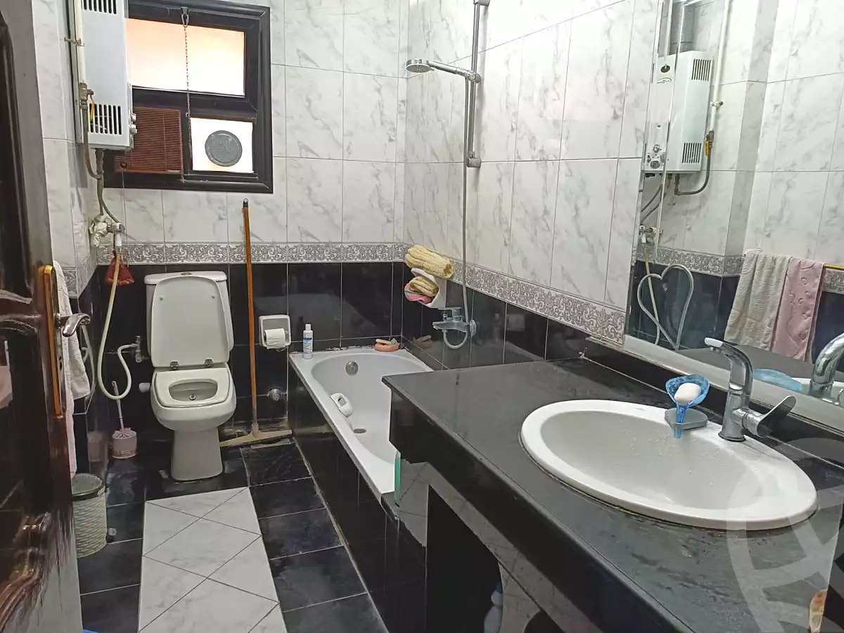 https://aqarmap.com.eg/ar/listing/7107449-for-sale-cairo-helwan-rostom-st
