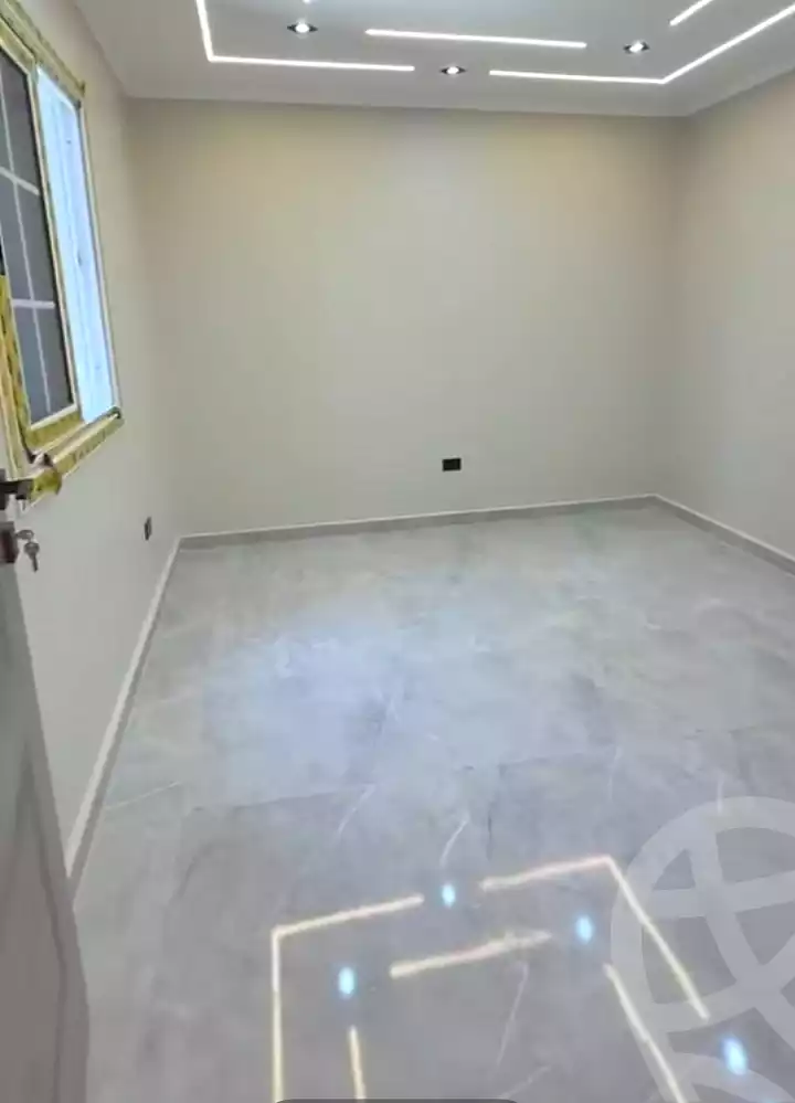 https://aqarmap.com.eg/ar/listing/7107615-for-sale-alexandria-el-asafra-shr-45