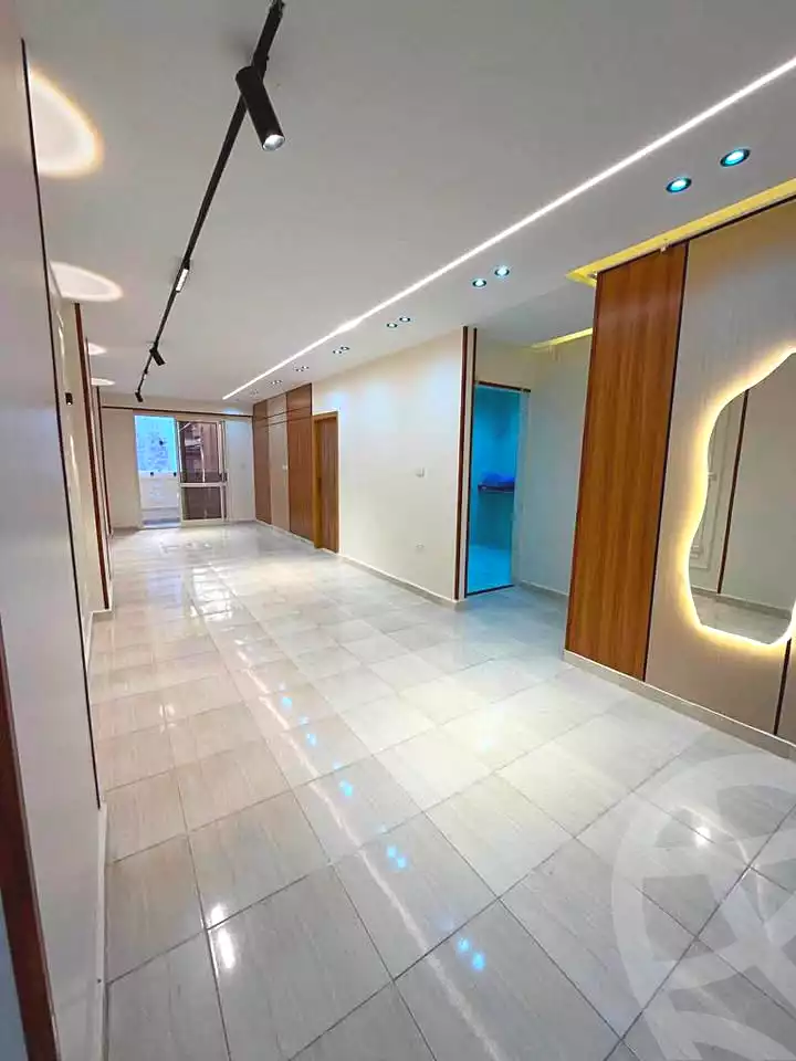 https://aqarmap.com.eg/ar/listing/7108048-for-sale-alexandria-al-agamy-lbytsh-bianchiii