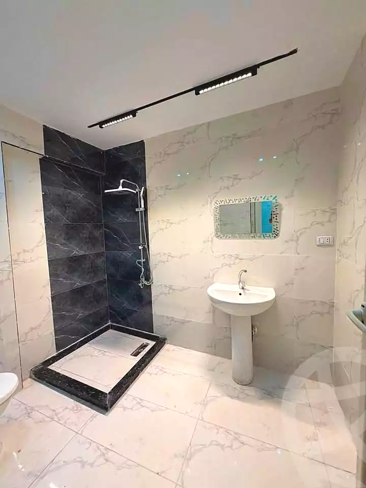 https://aqarmap.com.eg/ar/listing/7108048-for-sale-alexandria-al-agamy-lbytsh-bianchiii