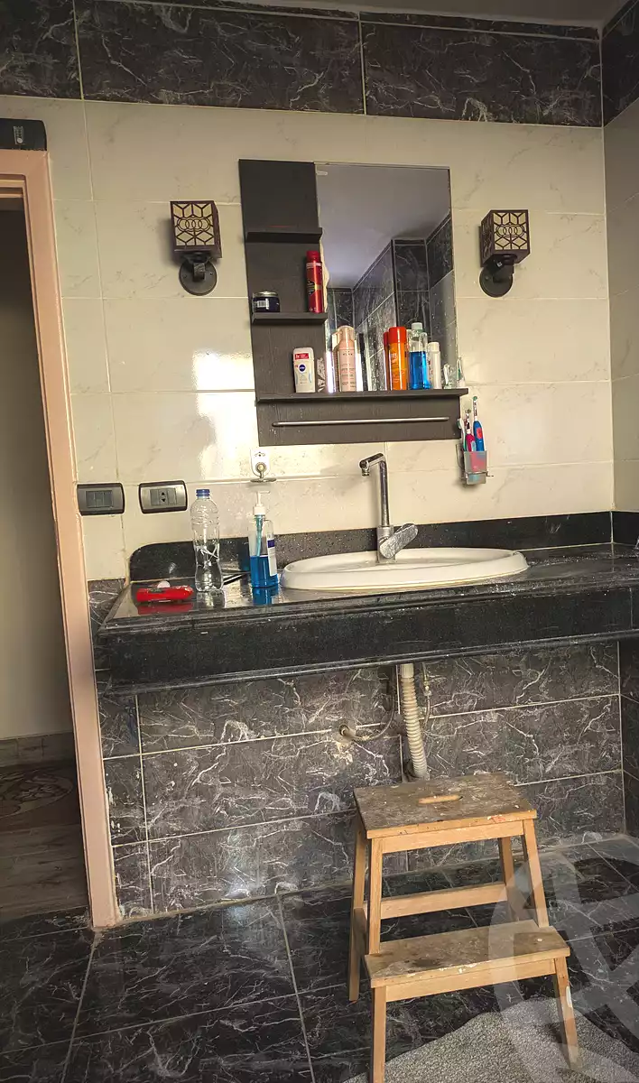https://aqarmap.com.eg/en/listing/7108261-for-rent-cairo-el-sheikh-zayed-city-el-hay-elasher-street-100