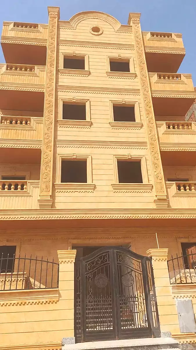 https://aqarmap.com.eg/en/listing/7108832-for-sale-cairo-6th-of-october-hadaeq-october-mosalsal-3
