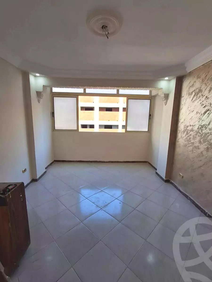 https://aqarmap.com.eg/ar/listing/7109019-for-sale-alexandria-lsywf-el-falki