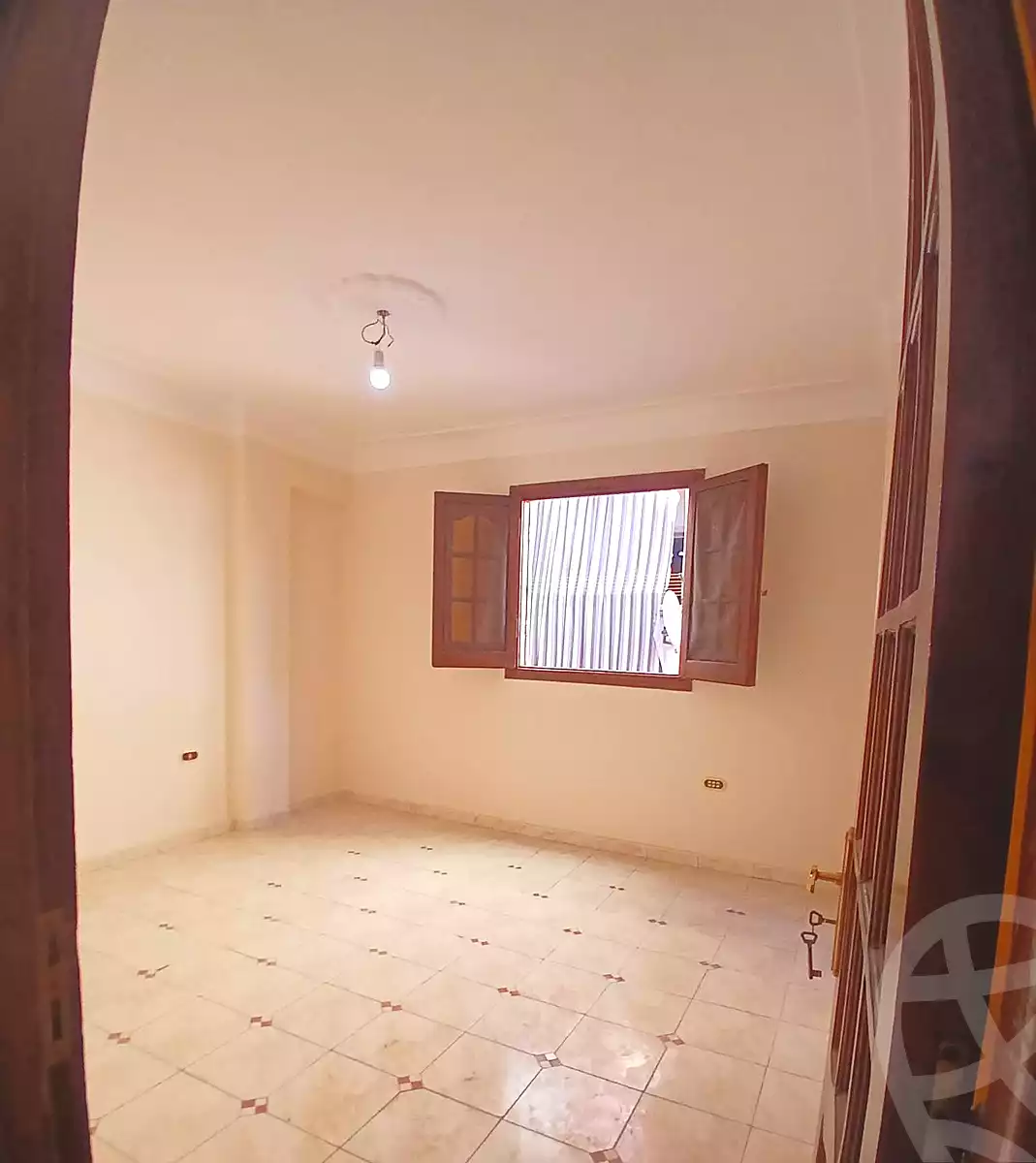 https://aqarmap.com.eg/en/listing/7109079-for-sale-alexandria-lsywf-el-falki