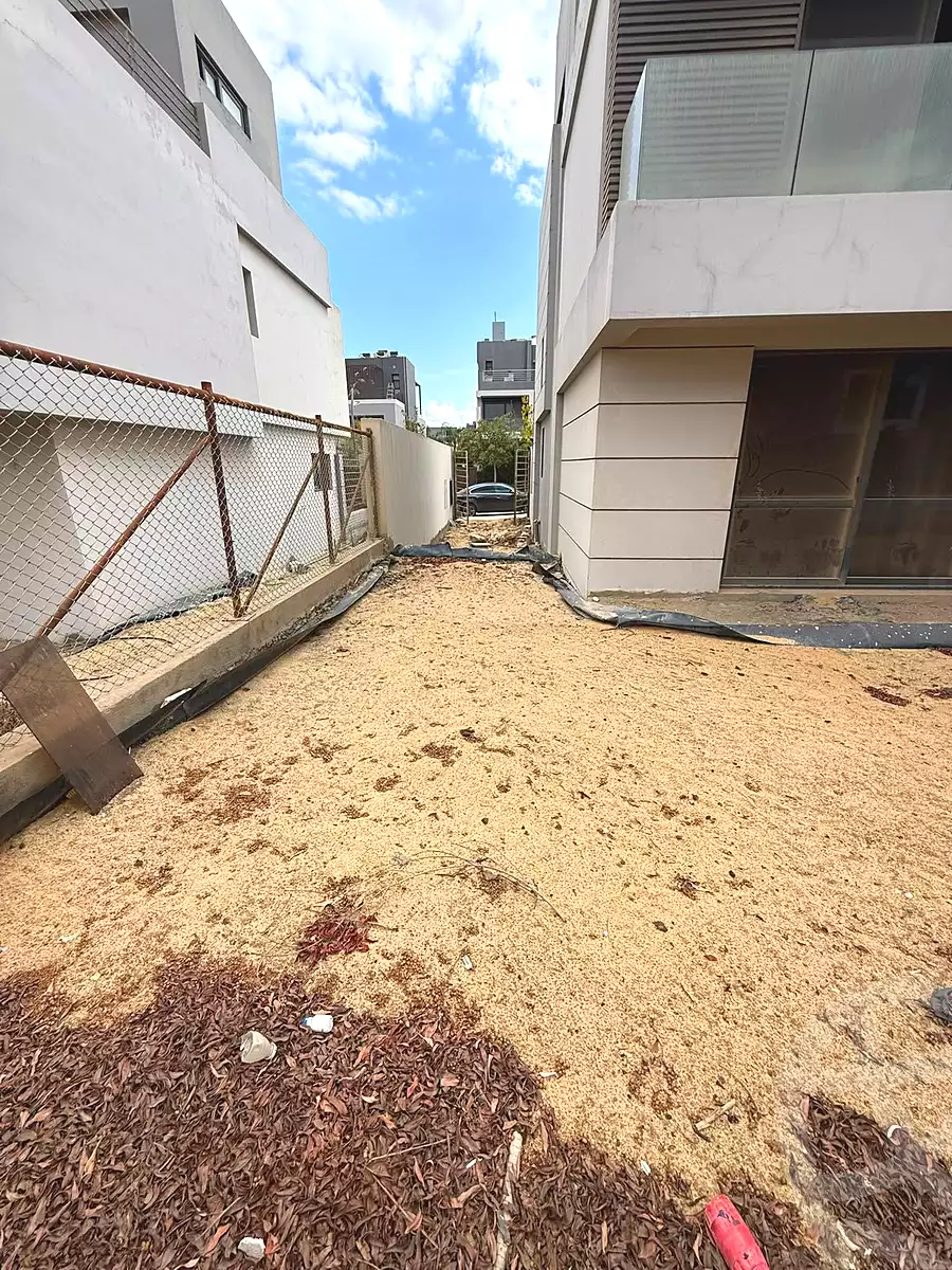 https://aqarmap.com.eg/ar/listing/7109791-for-sale-cairo-el-sheikh-zayed-city-compounds-el-patio-zahraa