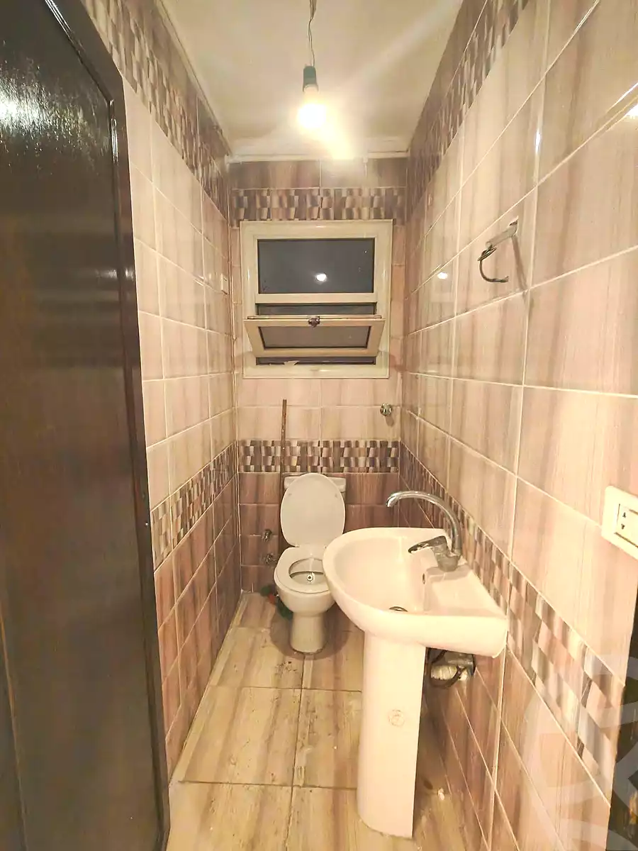 https://aqarmap.com.eg/ar/listing/7109860-for-sale-alexandria-el-asafra-shr-45