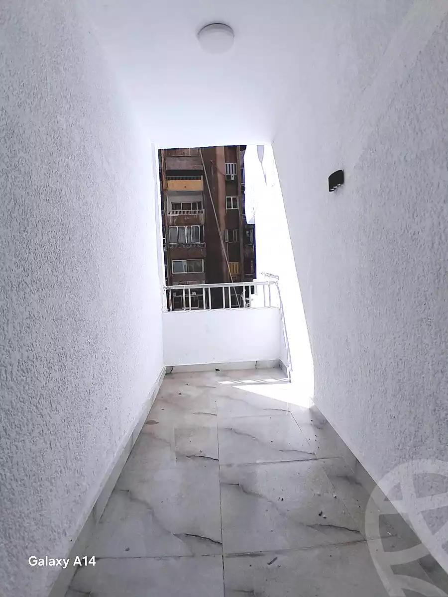 https://aqarmap.com.eg/ar/listing/7109961-for-sale-alexandria-el-asafra-l-sfr-bhry-atlas-st