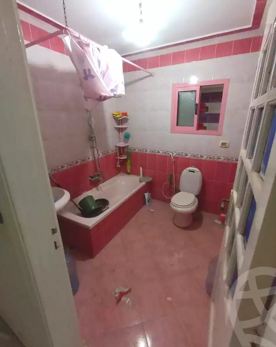 https://aqarmap.com.eg/ar/listing/7110083-for-sale-alexandria-al-agamy-lbytsh-el-hanafeya-st