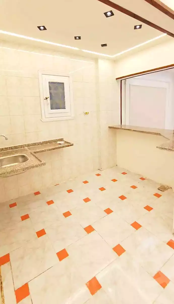 https://aqarmap.com.eg/ar/listing/7110159-for-sale-alexandria-al-agamy-shataa-el-nakheel
