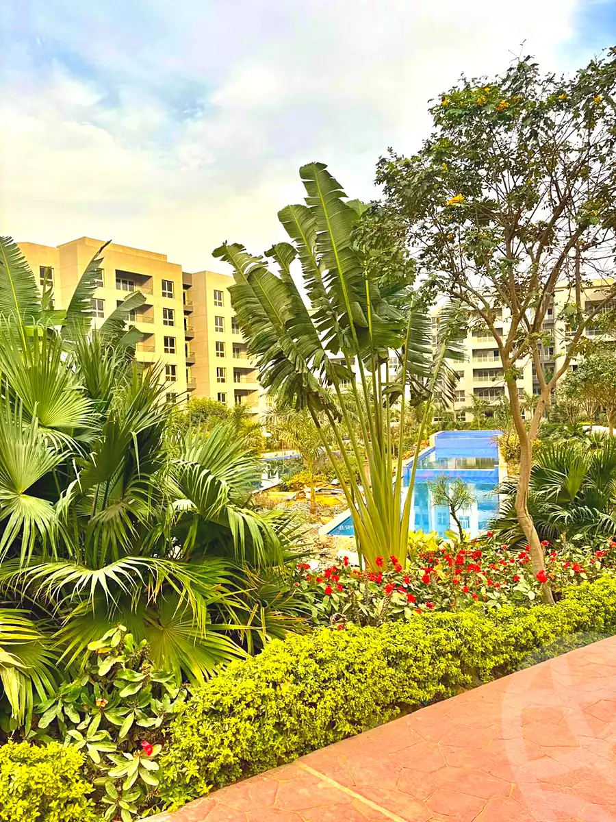 https://aqarmap.com.eg/en/listing/7110458-for-sale-cairo-new-cairo-lmstqbl-syty-compounds-zyzyny-lmstqbl-rdk-llttwyr