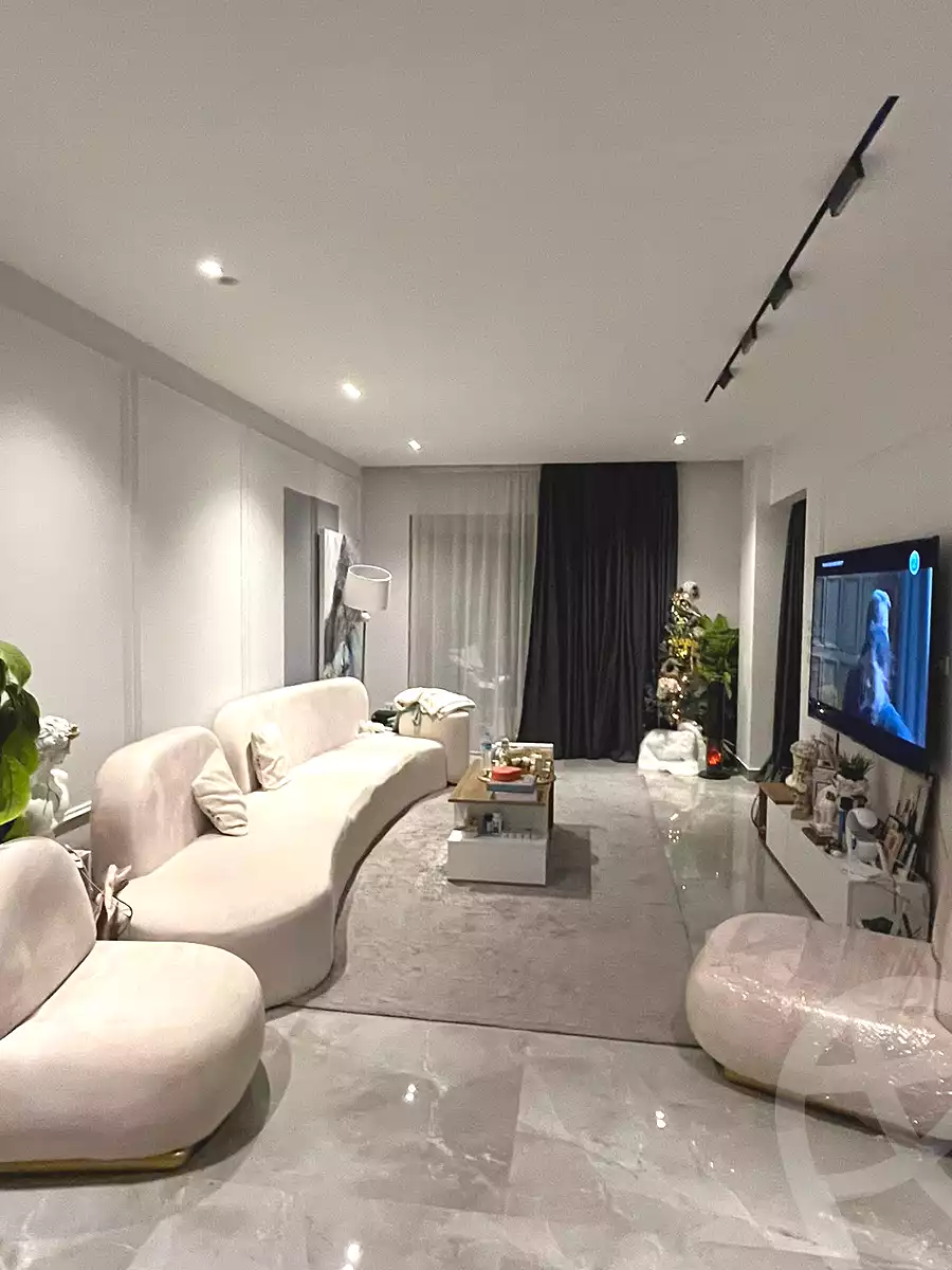 https://aqarmap.com.eg/ar/listing/7110562-for-sale-cairo-new-cairo-compounds-galleria-moon-valley-compound-arabia