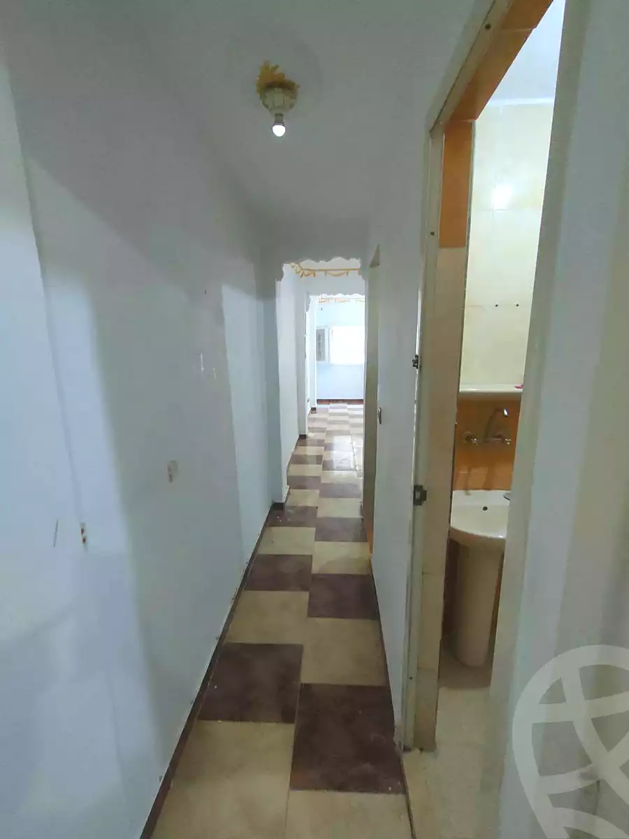 https://aqarmap.com.eg/ar/listing/7111154-for-sale-alexandria-lsywf-el-falki
