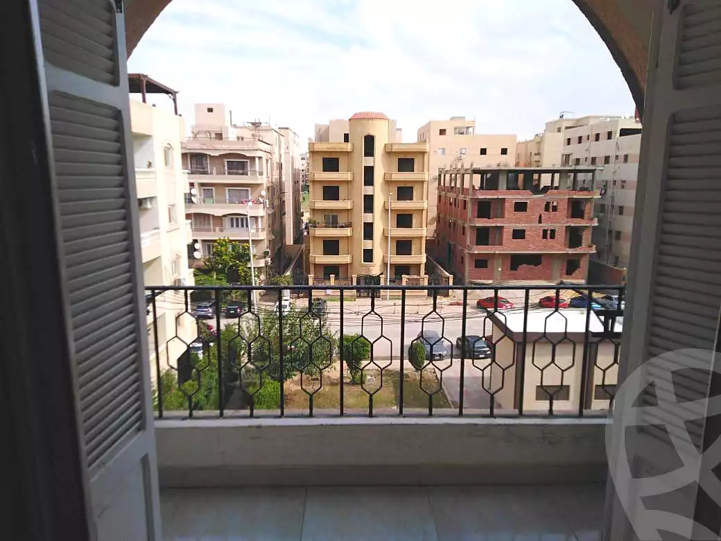 https://aqarmap.com.eg/ar/listing/7111487-for-sale-cairo-new-cairo-el-narges-el-narges-omarat-youssef-el-gendy-st