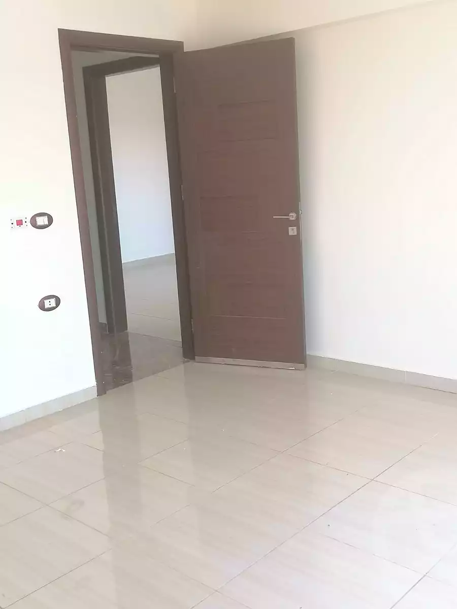 https://aqarmap.com.eg/ar/listing/7111497-for-rent-cairo-new-cairo-compounds-the-square