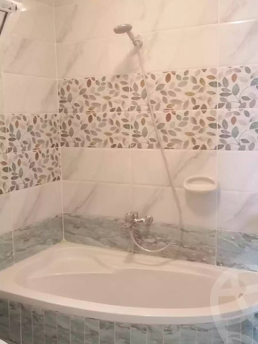 https://aqarmap.com.eg/ar/listing/7111497-for-rent-cairo-new-cairo-compounds-the-square
