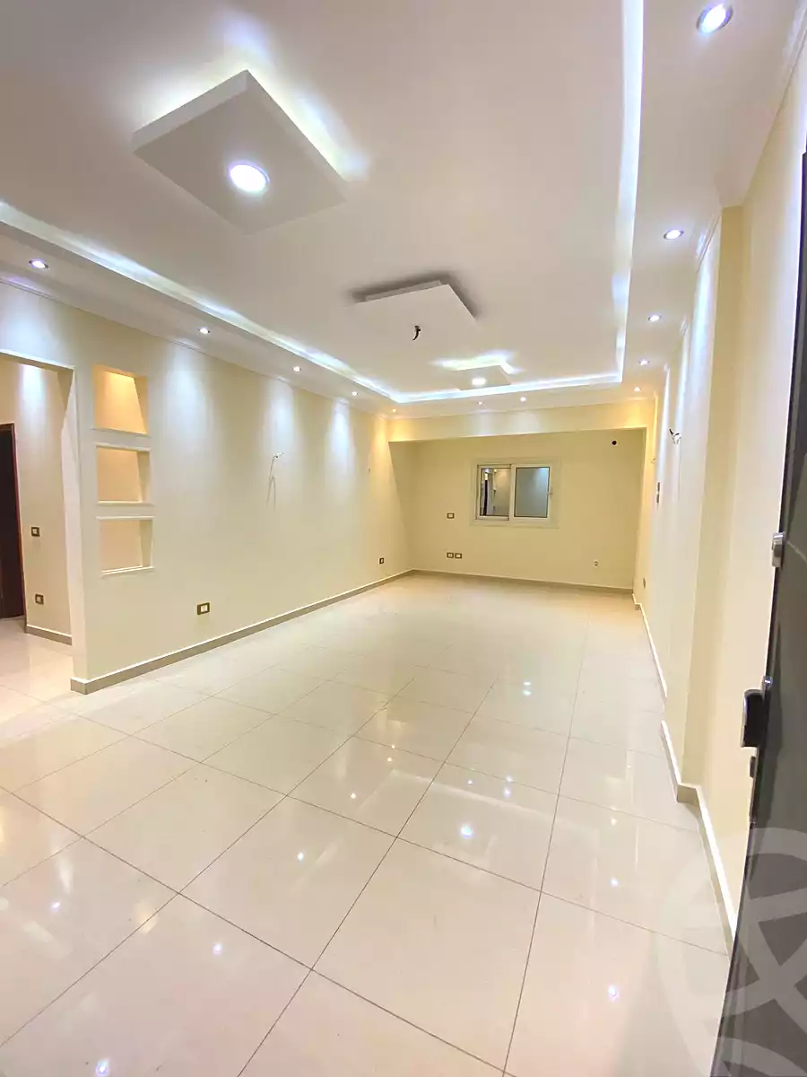 https://aqarmap.com.eg/ar/listing/7111586-for-rent-cairo-new-cairo-el-ahyaa-fourth-neighborhood-street-6