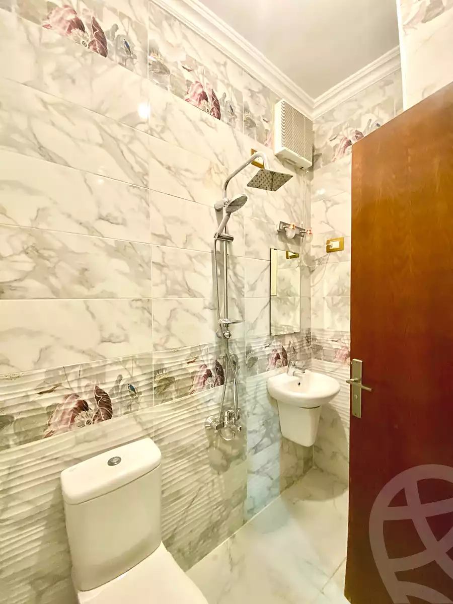 https://aqarmap.com.eg/ar/listing/7111586-for-rent-cairo-new-cairo-el-ahyaa-fourth-neighborhood-street-6