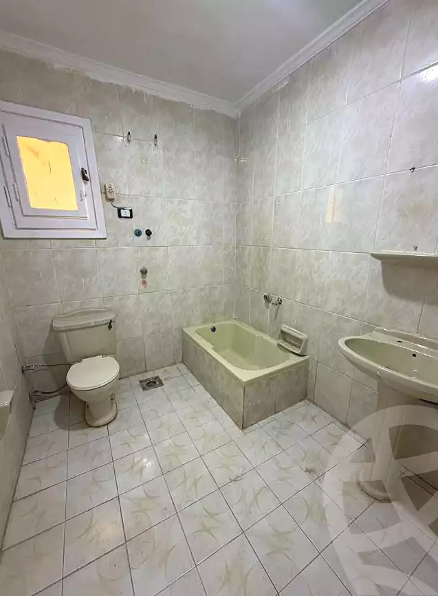 https://aqarmap.com.eg/en/listing/7111604-for-sale-alexandria-al-agamy-shataa-el-nakheel