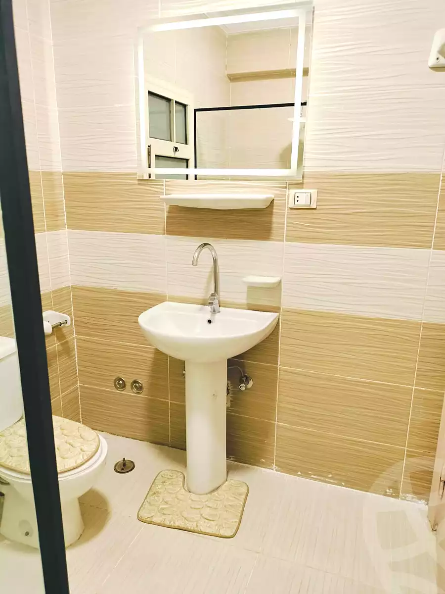 https://aqarmap.com.eg/ar/listing/7111748-for-rent-cairo-new-cairo-compounds-el-mostashareen-compound