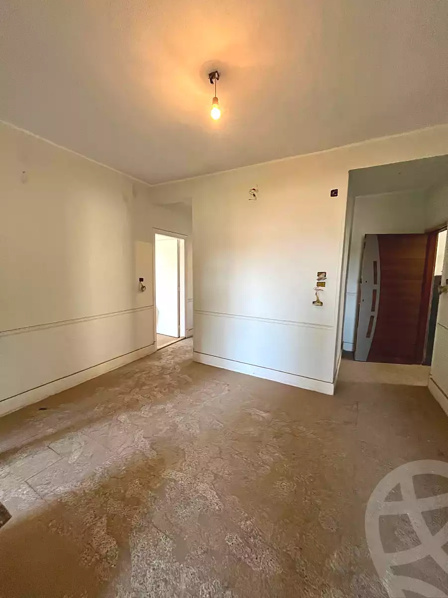 https://aqarmap.com.eg/ar/listing/7112055-for-sale-cairo-helwan-helwan-el-sharkeya-thabit-basha-st