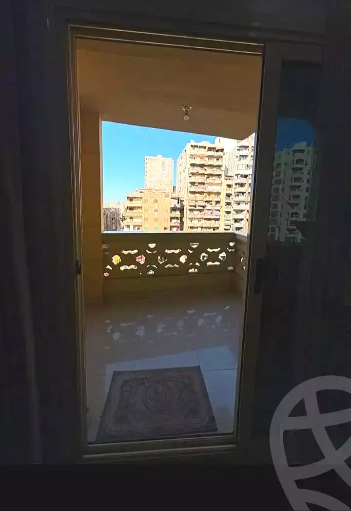 https://aqarmap.com.eg/en/listing/7112117-for-sale-alexandria-moharram-bey-tryq-qn-lswys