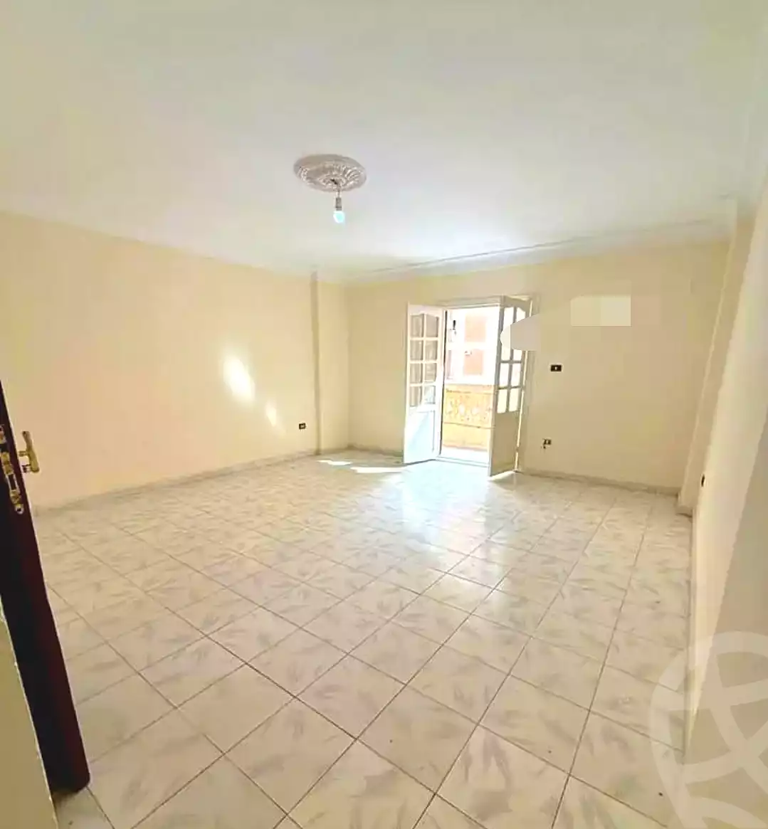 https://aqarmap.com.eg/en/listing/7112181-for-sale-alexandria-sydy-bshr-sydy-bshr-bhry-shr-khld-bn-lwlyd