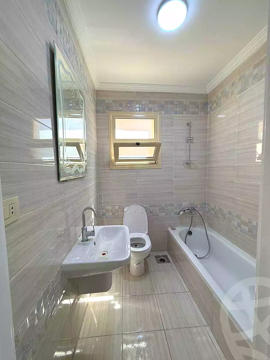 https://aqarmap.com.eg/ar/listing/7112382-for-sale-alexandria-sydy-bshr-sydy-bshr-bhry-shr-khld-bn-lwlyd