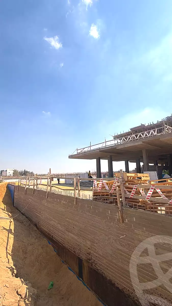 https://aqarmap.com.eg/en/listing/7113250-for-sale-cairo-el-sheikh-zayed-city-lshykh-zyd-ljdyd-juno-plaza-mall-doroob