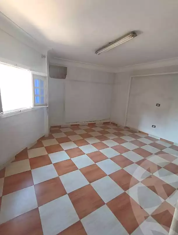 https://aqarmap.com.eg/ar/listing/7113381-for-sale-alexandria-sydy-bshr-shr-mlk-hfny