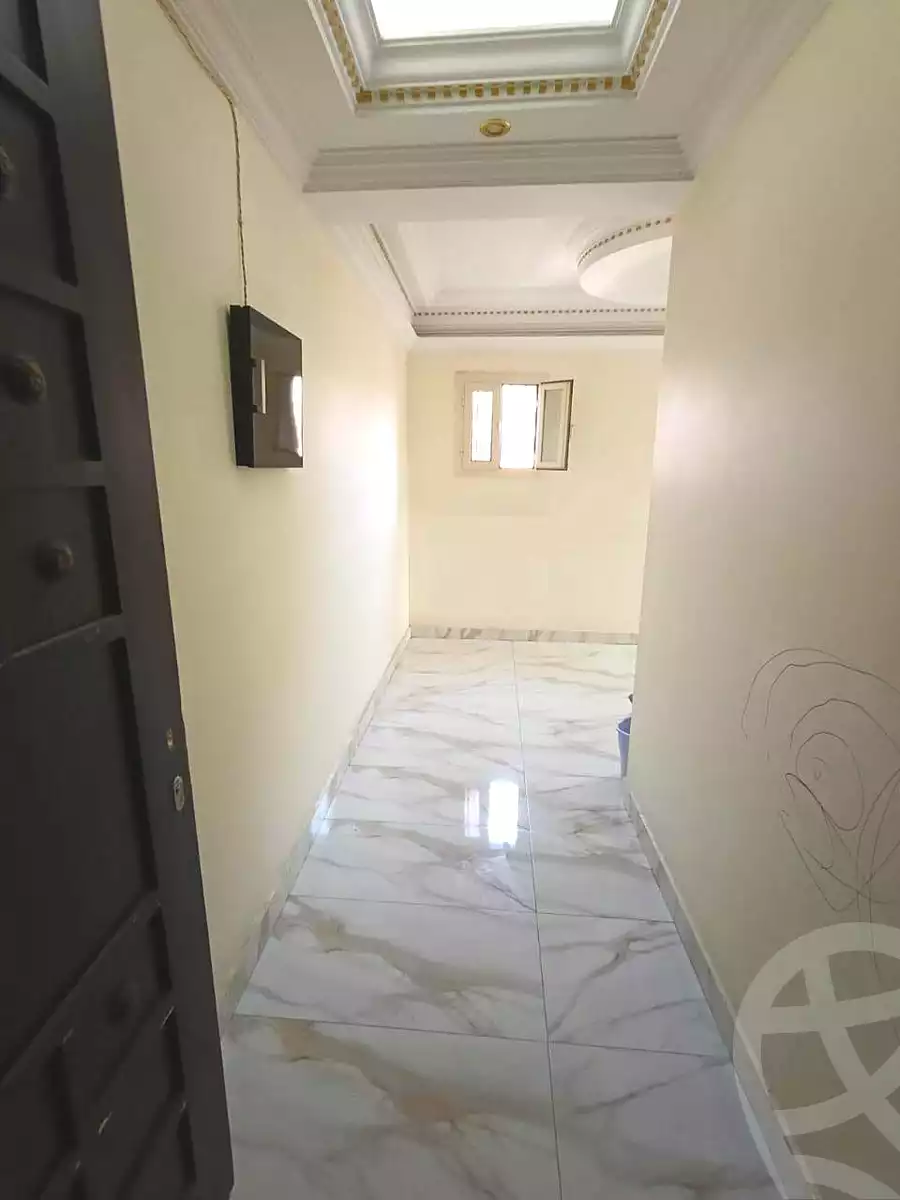 https://aqarmap.com.eg/ar/listing/7113490-for-sale-cairo-helwan-ahmed-enci-st
