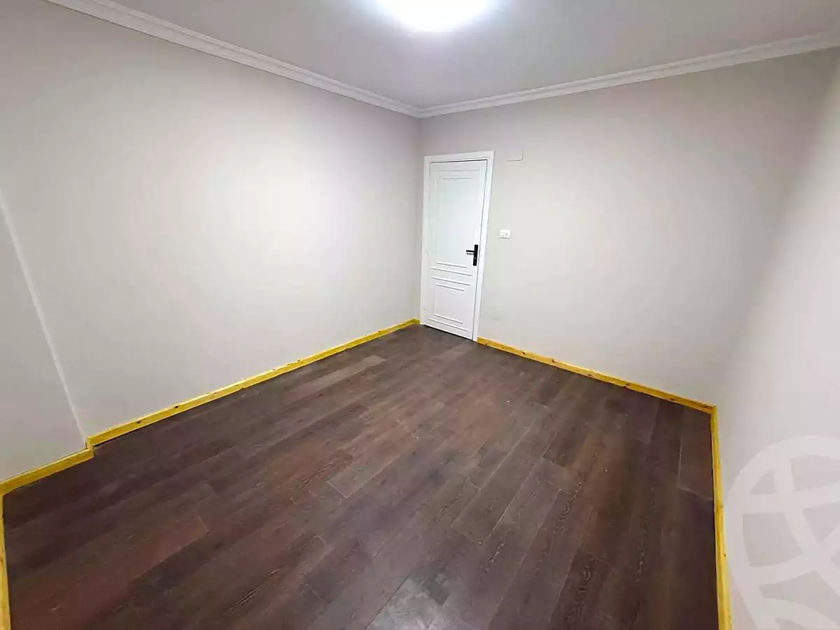https://aqarmap.com.eg/ar/listing/7113508-for-sale-cairo-helwan-helwan-el-sharkeya-khesro-basha-st