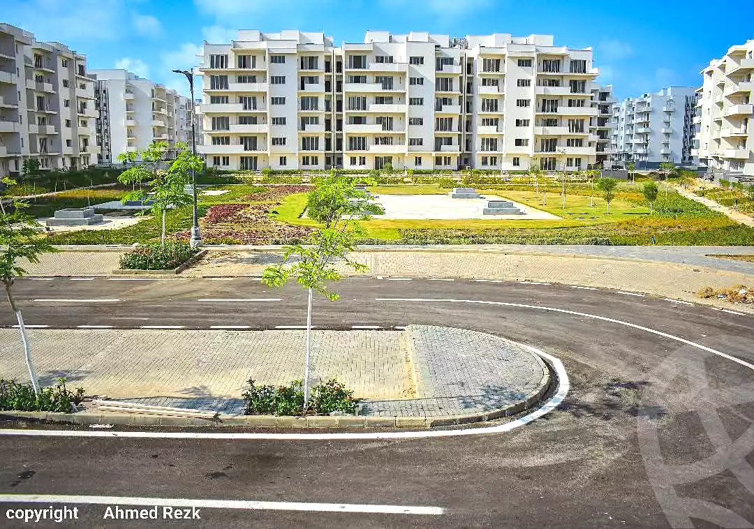 https://aqarmap.com.eg/ar/listing/7113529-for-sale-north-coast-new-alamein-mntj-t-l-lmyn-ljdyd-kmbwnd-mzryn