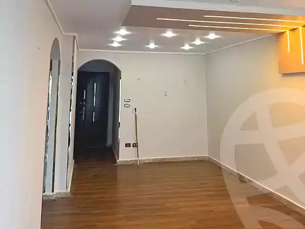 https://aqarmap.com.eg/en/listing/7113591-for-rent-alexandria-camp-cesar-el-gaish-rd