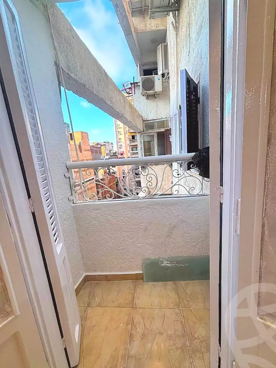 https://aqarmap.com.eg/en/listing/7114681-for-sale-alexandria-sydy-bshr-sydy-bshr-bhry-shr-mhmwd-l-yswy